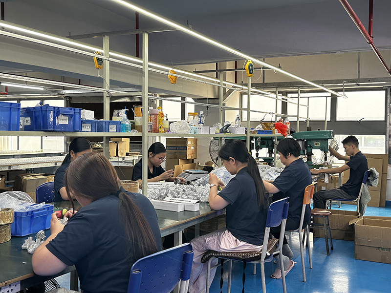 122cc太阳集成游戏照明年底冲刺，，，，，全力包管全球客户订单交付